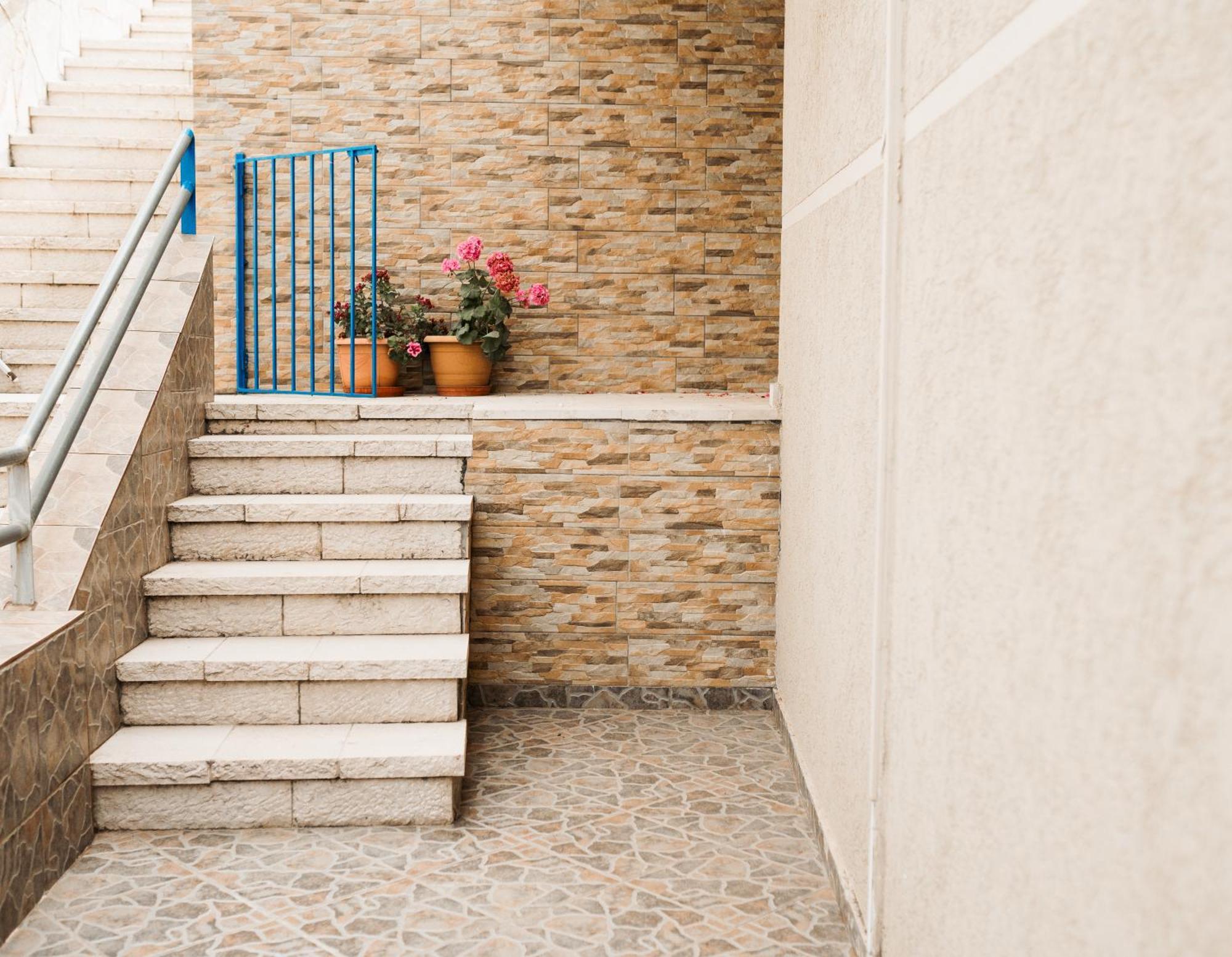Aparthotel Stefaneli Himare